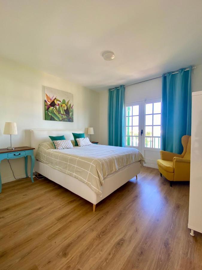 Apartamento Om Con Piscina Y Vistas Al Mar Apartment Коста Тегисе Екстериор снимка