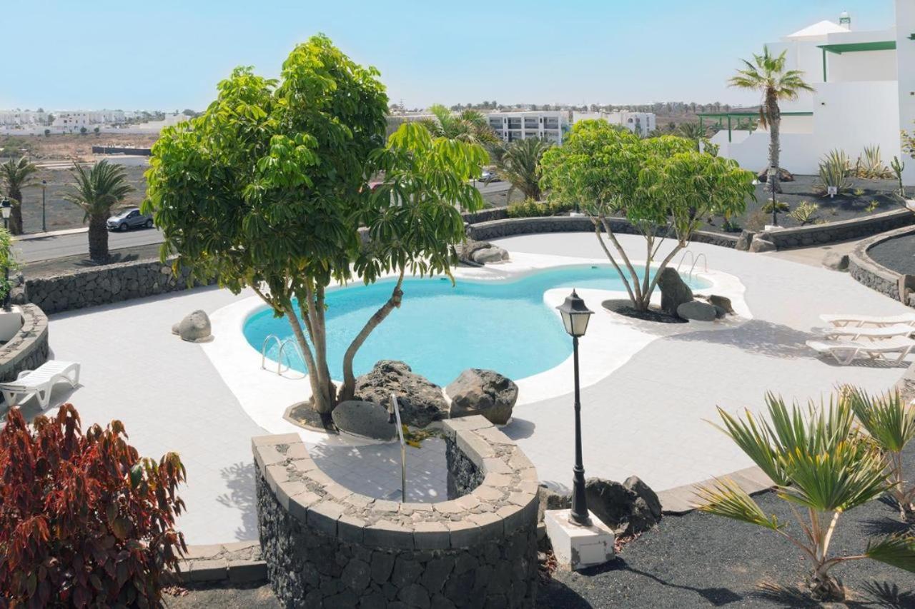 Apartamento Om Con Piscina Y Vistas Al Mar Apartment Коста Тегисе Екстериор снимка