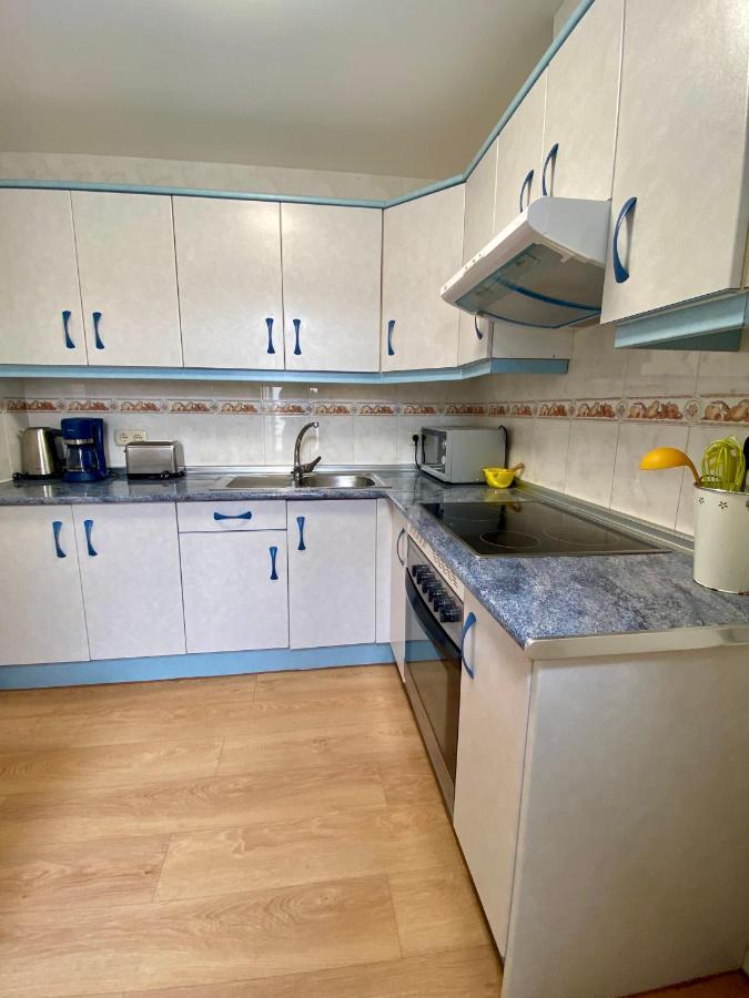 Apartamento Om Con Piscina Y Vistas Al Mar Apartment Коста Тегисе Екстериор снимка