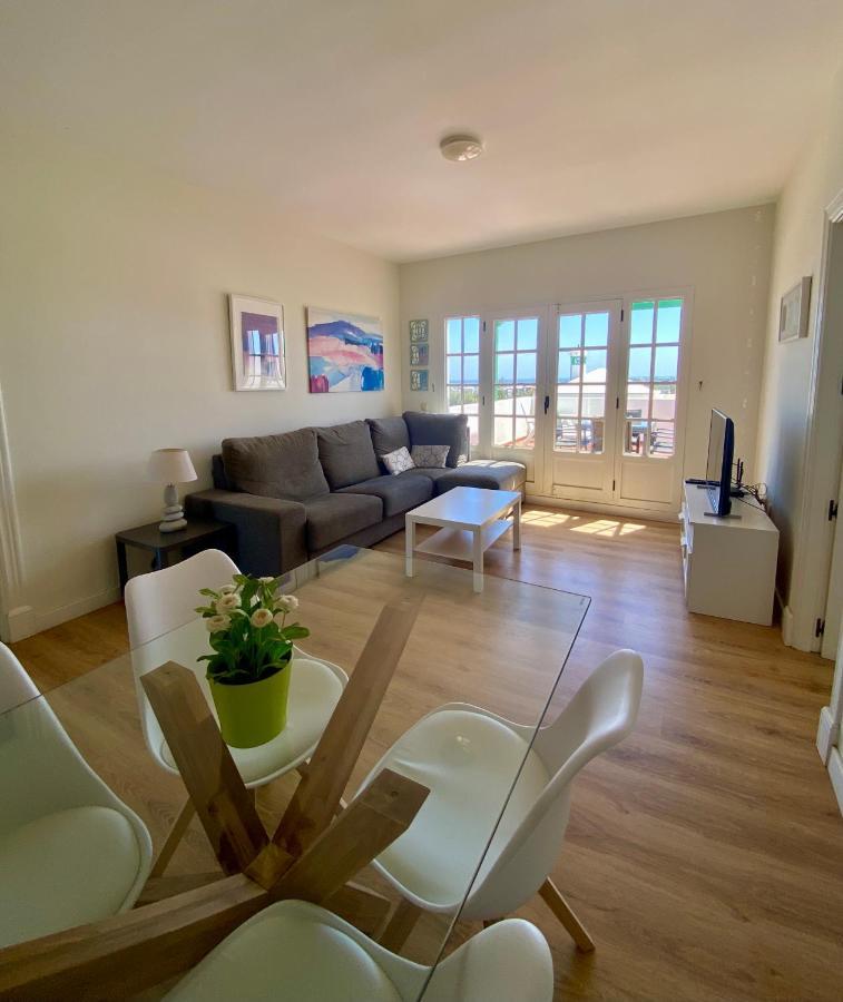 Apartamento Om Con Piscina Y Vistas Al Mar Apartment Коста Тегисе Екстериор снимка